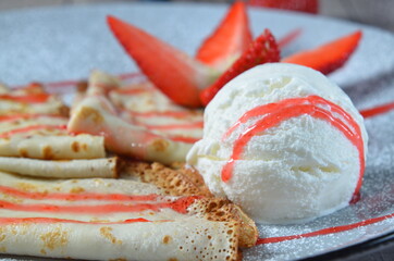 pancakes with ice cream сrepes filled with vanilla ice cream