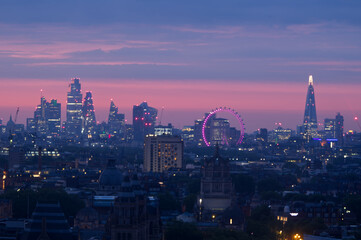 Fototapeta premium A early morning view of downtown London United Kingdom.