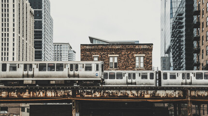 Train subway view at Chicago, Vintage Chicago skyline - 437800752