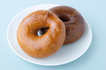 bagel on a plate