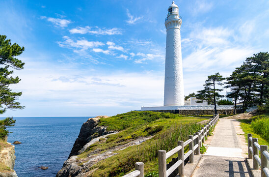 日御碕灯台」の写真素材 | 693件の無料イラスト画像 | Adobe Stock