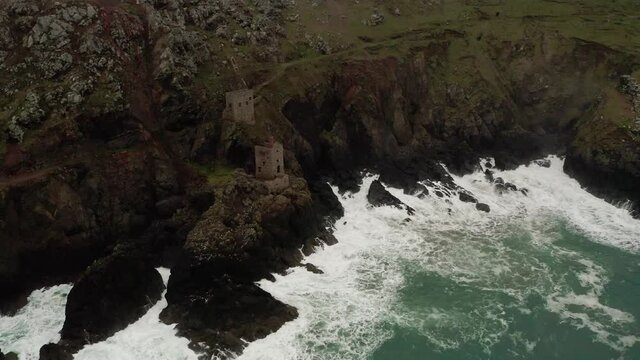The dramatic Cornish coastline featured in the Poldark series, Cornwall, United Kingdom. 