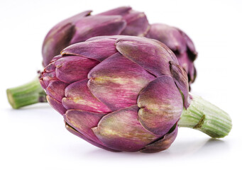Obraz premium Artichoke flower, purple edible bud isolated on white background.