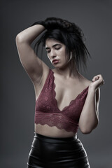 Fototapeta premium Glamorous hispanic beauty