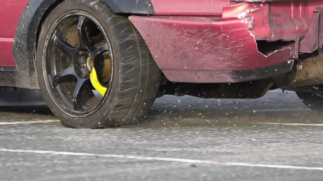 car emergency braking and rear wheels locked to avoid collision