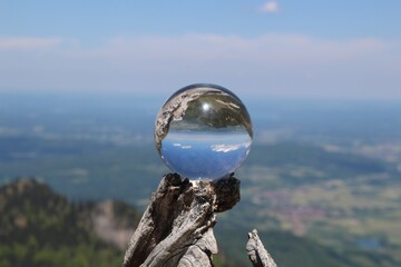 Panorama mit Reflexion in einer Glaskugel 