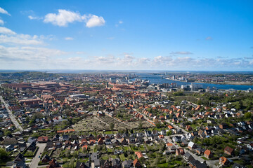 Fototapeta premium a drone shot of large city in denmark
