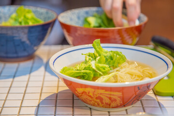 手作りのレモンラーメン