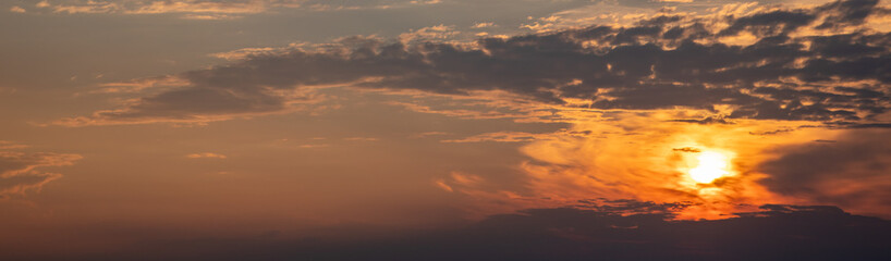 Fototapeta na wymiar sunset in the sky - sky background