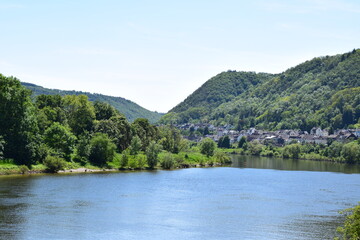 Mosel zwischen Gondorf und Lehmen