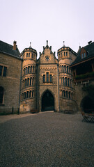 Fototapeta premium Eingang und Durchgang von einem Schloss
