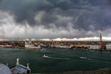Italien, Venedig, Kanal, Meer, Venezia, Sonnenuntergang,  Sturm, Wolken, Kirche, Kathedrale, Brücke, Boot