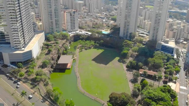 Parque Luis Carlos Raya em Ribeir&atilde;o Preto - Vista A&eacute;rea