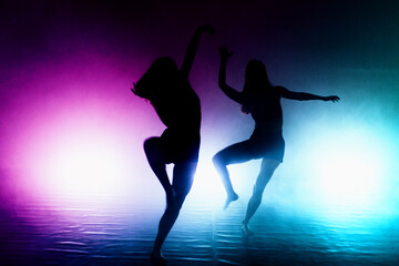 Fototapeta na wymiar Contemporary style dancers