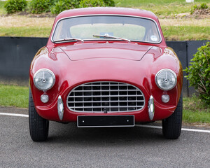 Obraz na płótnie Canvas vintage red sports car