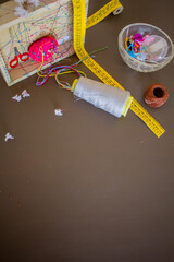 fondo oscuro vintage hilo costura