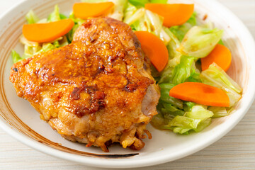 teppanyaki chicken steak with cabbage and carrot