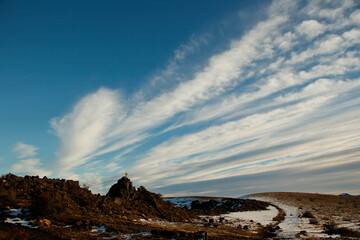 monta&ntilde;a invierno nubes 