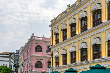 Fototapeta na wymiar The surrounding buildings of Senado Square in Macau, China