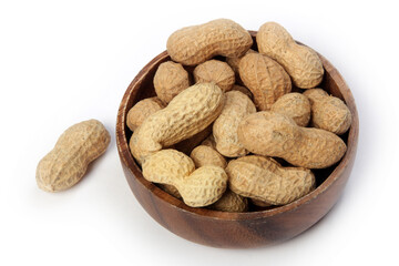 Fresh shelled peanuts in bamboo plate