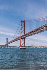 Fototapeta na wymiar wide panorama of the great san francisco bridge. river under the bridge and beautiful landscape