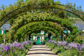 Iris, maison, Les jardins de Claude Monet, Giverny, Eure, 27, Normandie