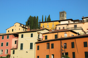 ville de Barga en Italie. Barga est une commune de la province de Lucques en Toscane