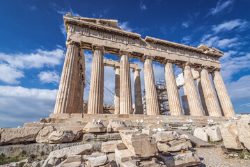 Obraz premium Parthenon in Acropolis ancient citadel in Athens, Greece
