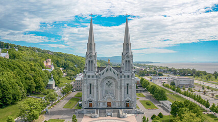 Naklejka premium Sainte Anne de Beaupré Basilica from drone