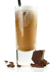Eiskaffee mit Schokolade - Freigestellt