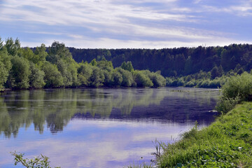 Fototapeta na wymiar The Iren River not far from its mouth.