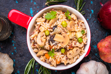 Risotto with mushrooms ande vegetables