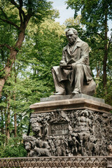 Monument to Krylov was installed in 1855 in the 'Summer Garden'.