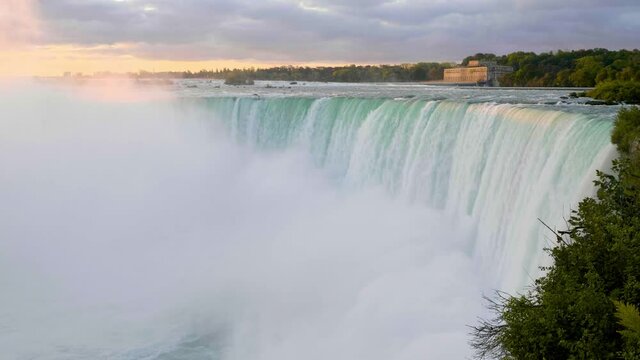 A beautiful autumn morning in Niagara Falls 