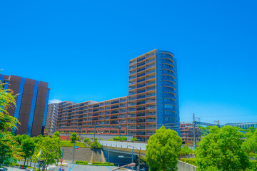 Obraz premium 初夏の多摩センターの街並み