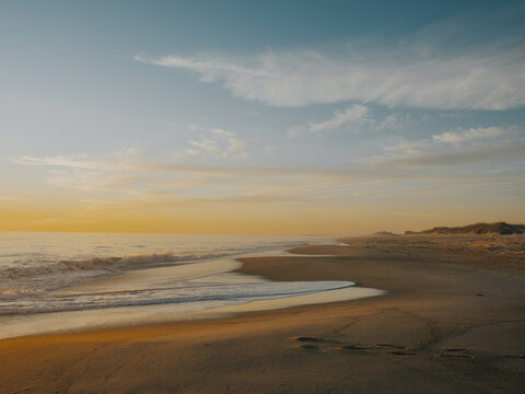 Sunset on the beach © Christopher