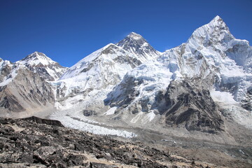 Obraz premium View of Everest and Khumbu Glacier from Kala Patthar, Nepal