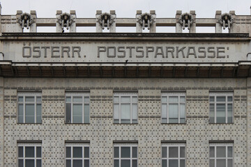 Fototapeta na wymiar art nouveau post office (postsparkasse) in vienna (austria)
