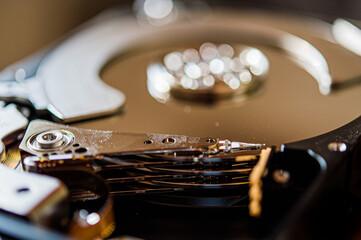 Macro details of an hdd