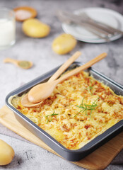 French national potato dish gratin