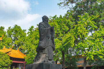 Chinese culture ancient statue
