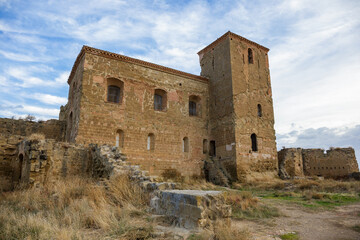 Fototapeta na wymiar montearagon castle located in province of huesca