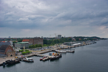 Fototapeta na wymiar Der Hafen von Kiel