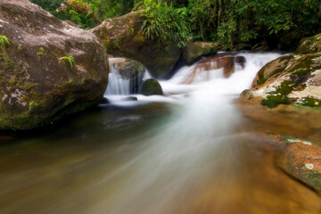 Fototapeta na wymiar Lage Waterfall, Ilhabela, Brazil