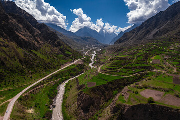road to the mountains