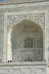 Detalle arquitectónico en el edificio del Taj Mahal en la ciudad de Agra, India