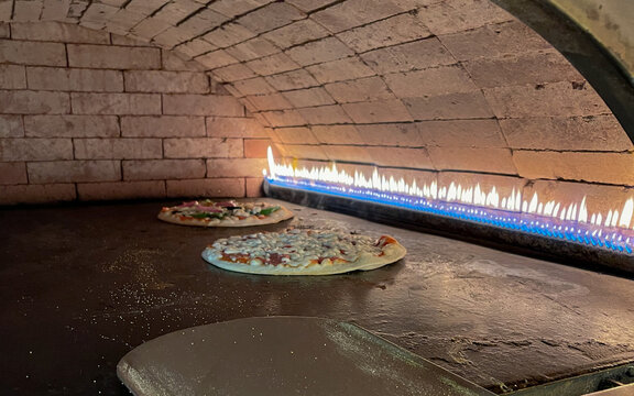 Lebanese Food Manakish  Baked In The Oven Oven