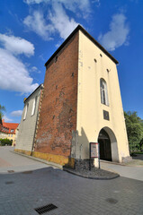 Fototapeta na wymiar Brama Grudziądzka, także Bramka dawniej Grubieńska – zachowana brama miejska Chełmna z XIII wieku, Polska