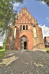 Fototapeta na wymiar Kościół Świętych Apostołów Piotra i Pawła w Chełmnie