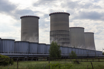 Kühlturme eines Braunkohle kraftwerks